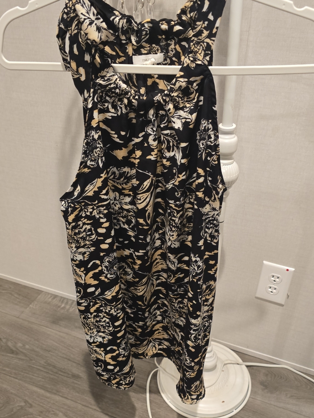 Maurices Black Floral Sleeveless Tank Top with Cream Accents